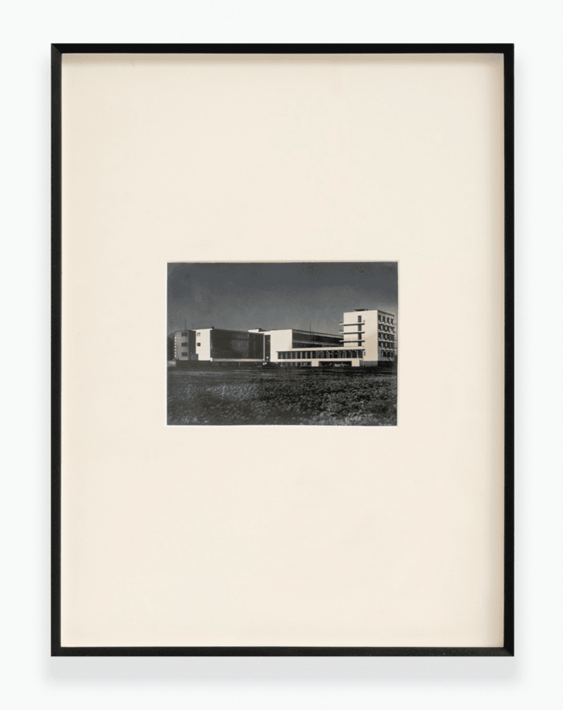 Female Minimal: Abstraction in the Expanded Field 29 October – 18 December 2020 Images Courtesy of Galerie Thaddaeus Ropac London
